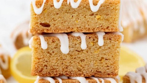 Rich Lemon Blondies Recipe - Whipped It Up
