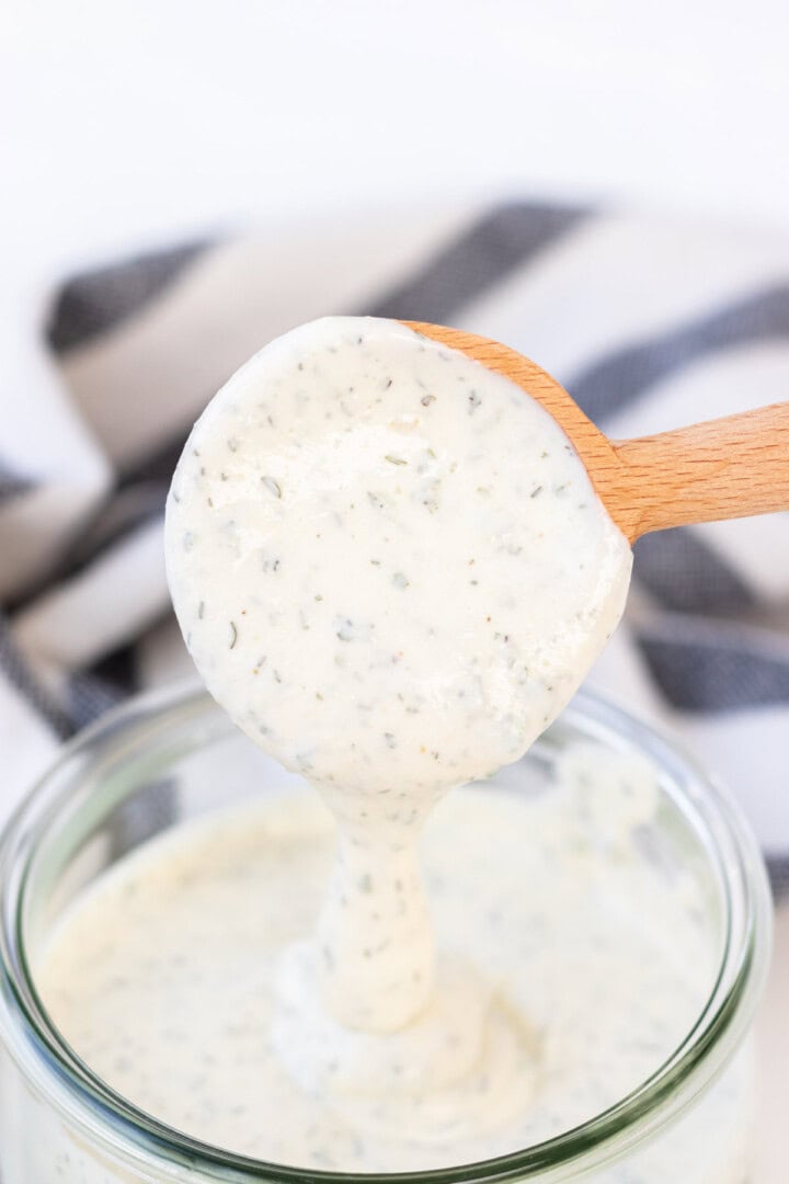 The Best 5-Minute Homemade Buttermilk Ranch Dressing - Whipped It Up